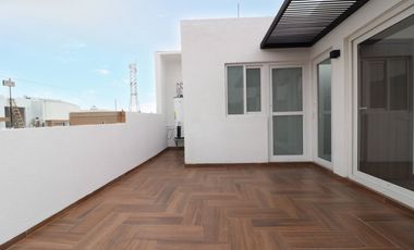 Excelente Casa en Venta en Fraccionamiento Parque Esmeralda, a espaldas de Chiluca