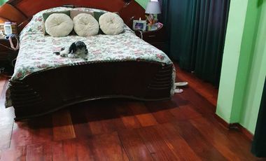 CASA GRANDEDE 2 PISOS CON TERRAZA Y LAVANERIA  CON LINDOS ACABADOS EN MADERA  CASA ESQUINERA  EN LA URBANIZACION TOLITA 1 ..FRENTE AL PAI POLI