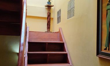 CASA GRANDEDE 2 PISOS CON TERRAZA Y LAVANERIA  CON LINDOS ACABADOS EN MADERA  CASA ESQUINERA  EN LA URBANIZACION TOLITA 1 ..FRENTE AL PAI POLI