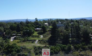 Casa frente al río y bajada de lancha – Oportunidad en Los Espinillos, Potrero de Garay- 570