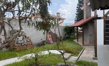 Casa  en venta, en la  Mitad del Mundo Sector el Pantógrafo Quito Ecuador.