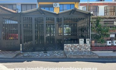 ARRIENDO CASADE 2 PISOSM BARRIO LA ORQUIDEA