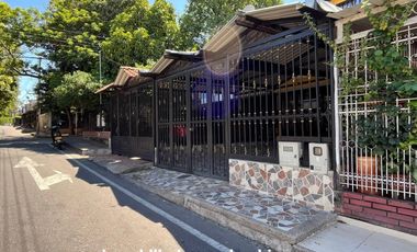 ARRIENDO CASADE 2 PISOSM BARRIO LA ORQUIDEA