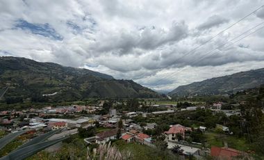 En Venta Quinta en Paute – Sector Pirincay | Amplio terreno y excelente clima