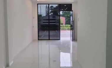 Alquiler de Local en Plaza Comercial Costa Brisa Km.19.5 Vía a La Costa. 50 m²