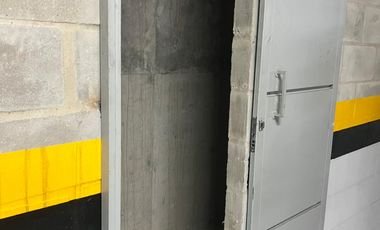 APTO 2402 FLORA CLUB HOUSE