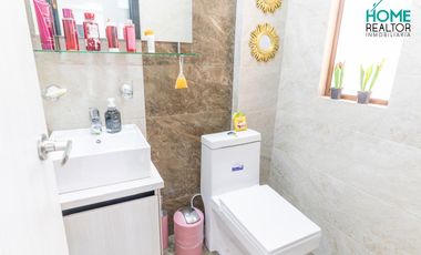 VENTA DE CASA CON 4 DORMITORIOS- Machángara, Cuenca