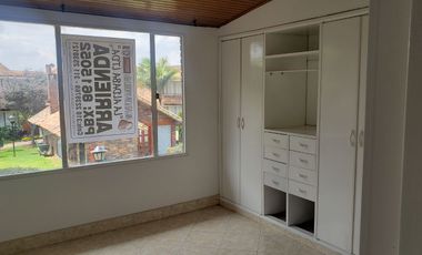 SE ARRIENDA HERMOSA CASA CONJUNTO PARQUE CENTRAL CHÍA