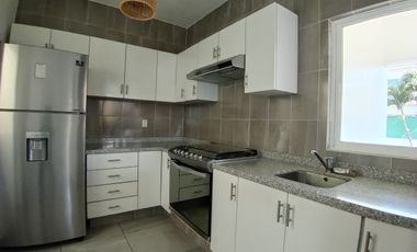 CASA EN VENTA EN FRACCIONAMIENTO LOMAS DE COCOYOC MORELOS