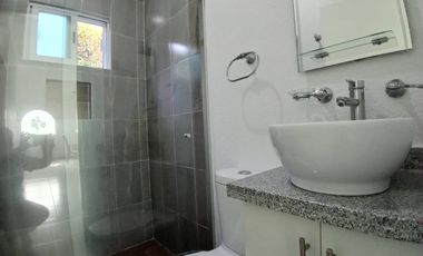 CASA EN VENTA EN FRACCIONAMIENTO LOMAS DE COCOYOC MORELOS