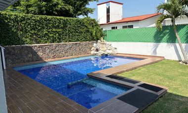 CASA EN VENTA EN FRACCIONAMIENTO LOMAS DE COCOYOC MORELOS