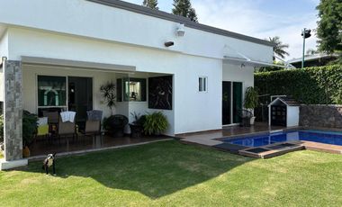 CASA EN VENTA EN FRACCIONAMIENTO LOMAS DE COCOYOC MORELOS
