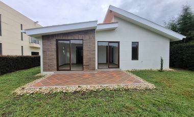 Exclusiva CASA DE UN PISO en Cajicá