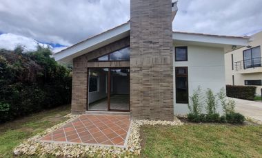 Exclusiva CASA DE UN PISO en Cajicá