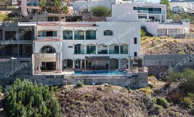 Casa en venta en Real Palmira en La Paz con increíble vista al mar
