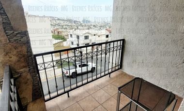 Rento Habitación amueblada, con balcón, en muy bien ubicación con fácil acceso a Anillo Periférico, Blvd. Puerta del Sol, Gonzalitos