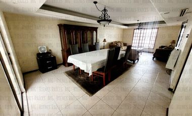 Rento Habitación amueblada, con balcón, en muy bien ubicación con fácil acceso a Anillo Periférico, Blvd. Puerta del Sol, Gonzalitos