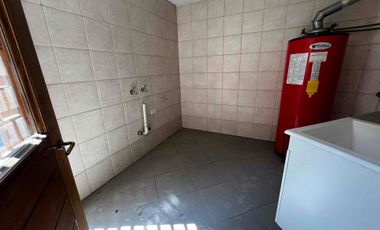 se vende espectacular dpto en Camino Las Flores