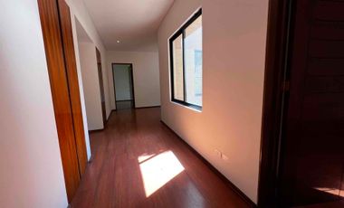 se vende espectacular dpto en Camino Las Flores