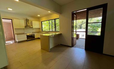 se vende espectacular dpto en Camino Las Flores