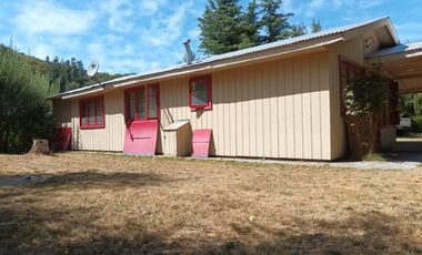 VENTA Cabaña de turismo, Camino a Termas de Chillán