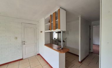 Casa de 2 pisos en arriendo 3 dormitorios y patio con áreas verdes, Quillota