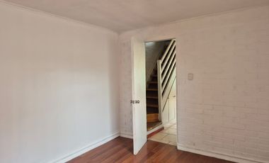 Casa de 2 pisos en arriendo 3 dormitorios y patio con áreas verdes, Quillota