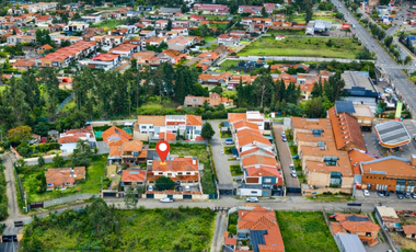 Casa Comercial / Oficina en Venta en Challuabamba – Cuenca