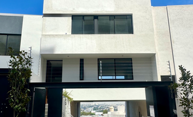 Casa en Venta Paisajes del Tesoro - Espectacular Vista Panorámica