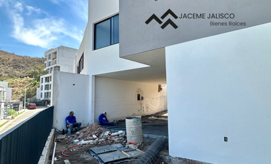 Casa en Venta Paisajes del Tesoro - Espectacular Vista Panorámica