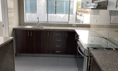 Vendo cómodo departamento de 176 m2 y 3 Dorm en San Isidro - Calle Paul Harris