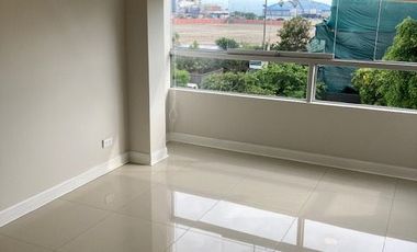 Vendo cómodo departamento de 176 m2 y 3 Dorm en San Isidro - Calle Paul Harris