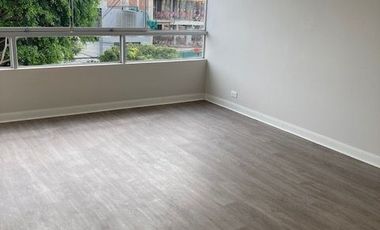 Vendo cómodo departamento de 176 m2 y 3 Dorm en San Isidro - Calle Paul Harris
