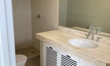 Vendo cómodo departamento de 176 m2 y 3 Dorm en San Isidro - Calle Paul Harris