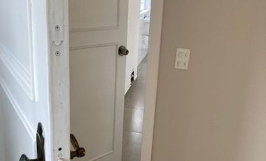 Vendo cómodo departamento de 176 m2 y 3 Dorm en San Isidro - Calle Paul Harris