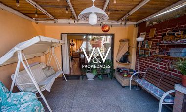 SE VENDE HERMOSA CASA EN CALLE PAMPA GERMANIA.