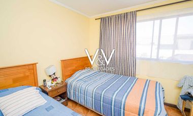 SE VENDE HERMOSA CASA EN CALLE PAMPA GERMANIA.