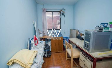 SE VENDE HERMOSA CASA EN CALLE PAMPA GERMANIA.