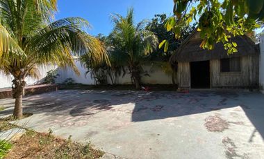 Terreno 500 m² + Casa · Uso Mixto · A 10 Cuadras del Mar · Playa del Carmen