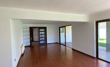 Residencia de Lujo en Condominio del Real I, Chillán