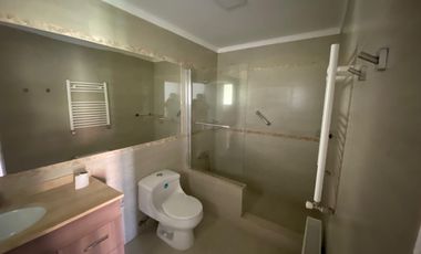 Residencia de Lujo en Condominio del Real I, Chillán
