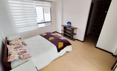 🏠 OFERTA - VENDO CASA TRES PLANTAS. (San Antonio – Mitad del Mundo)