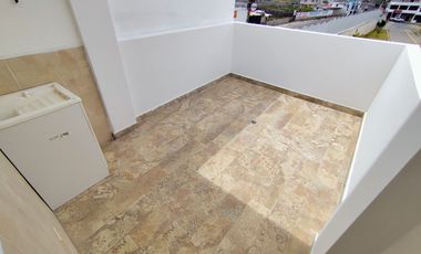 🏠 OFERTA - VENDO CASA TRES PLANTAS. (San Antonio – Mitad del Mundo)