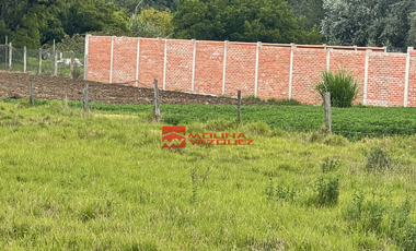 Terreno en venta con estudio de lotización para 12 lotes ubicado en Javier Loyola – Azogues