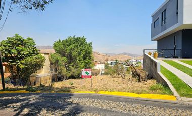 LAS CAÑADAS LOTE EN VENTA PLANO CON BONITA VISTA A 3 MIN DEL COLEGIO
