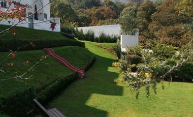 Linda y Funcional Casa de 3 pisos en Bosque Real