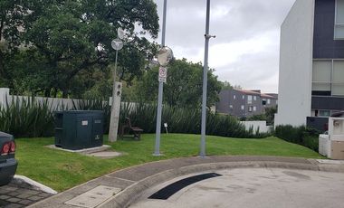 Linda y Funcional Casa de 3 pisos en Bosque Real