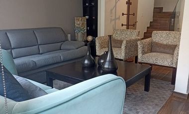 Linda y Funcional Casa de 3 pisos en Bosque Real