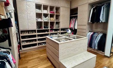 CASA EN RENTA CON ALBERCA Y 4 HABITACIONES