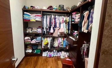 CASA EN RENTA CON ALBERCA Y 4 HABITACIONES